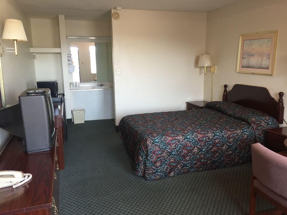Economy Inn St. James Luaran gambar
