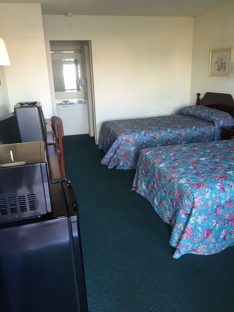 Economy Inn St. James Luaran gambar