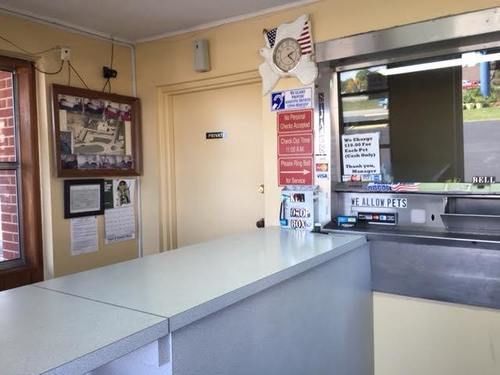 Economy Inn St. James Luaran gambar