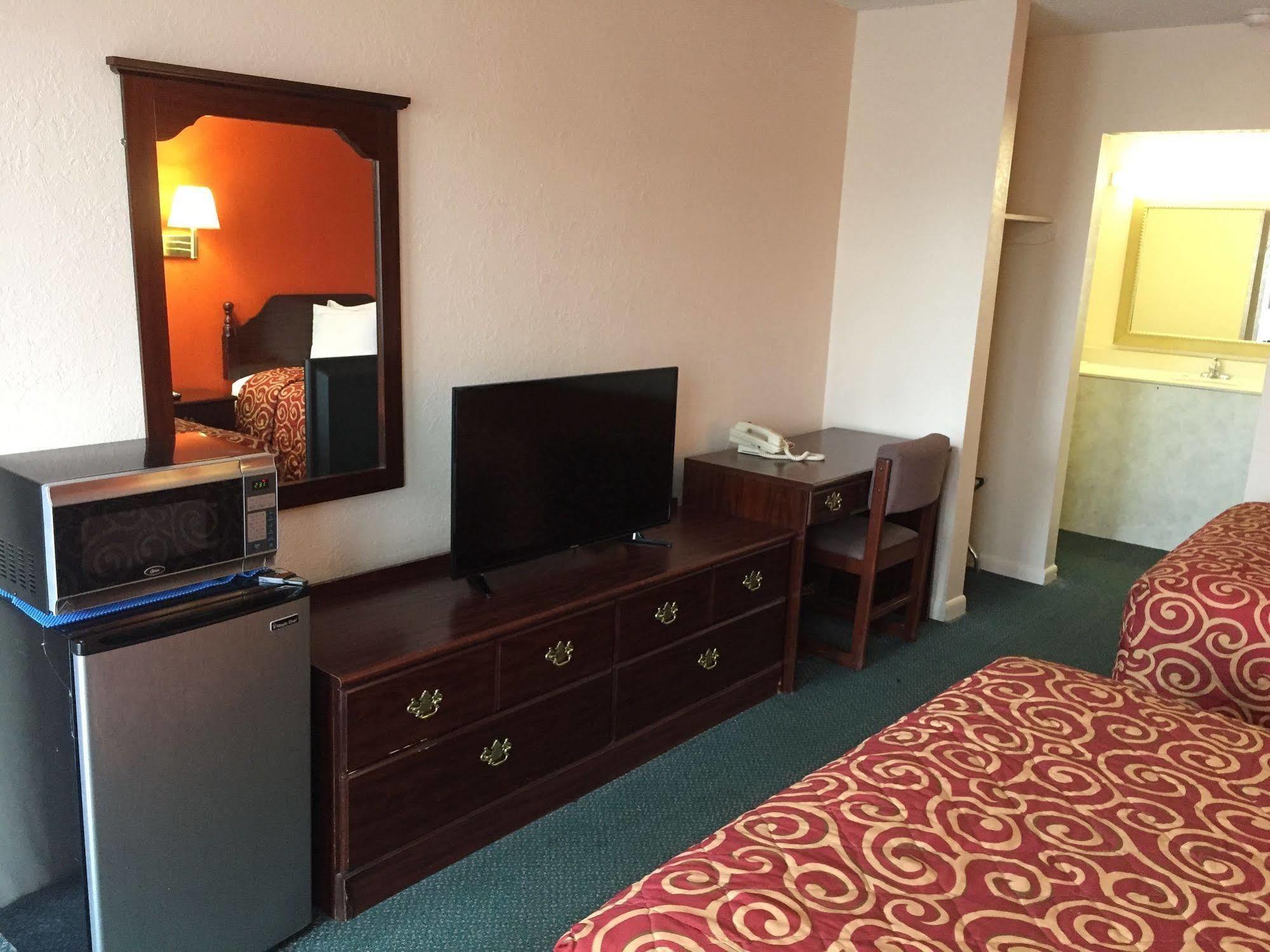 Economy Inn St. James Luaran gambar