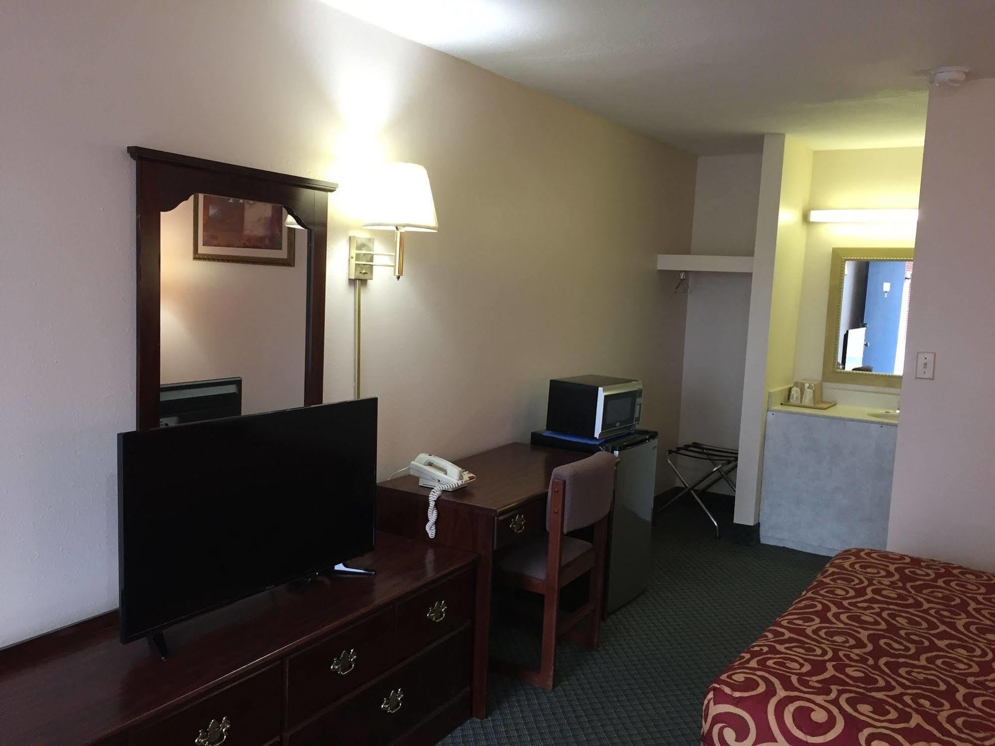 Economy Inn St. James Luaran gambar