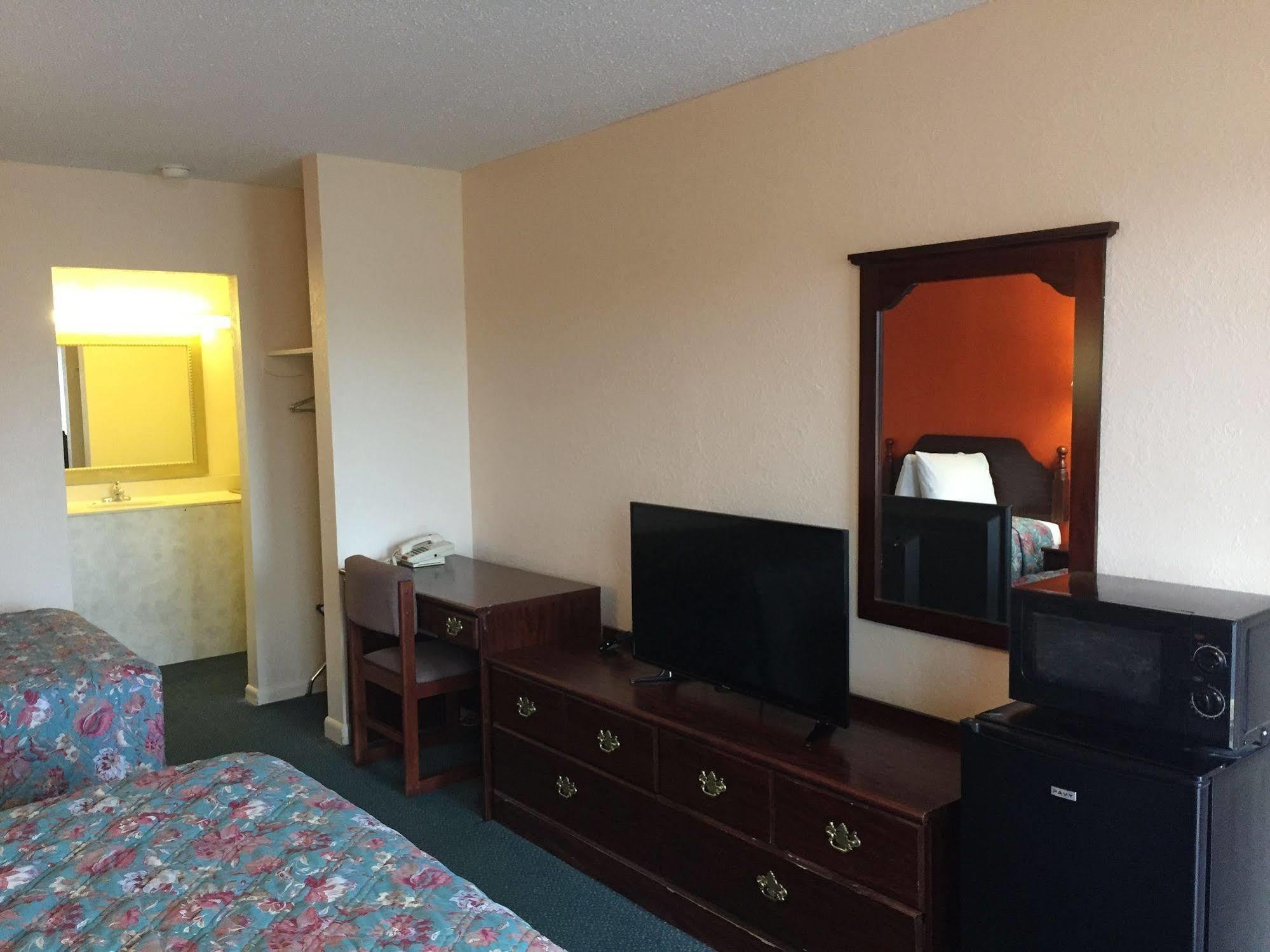 Economy Inn St. James Luaran gambar