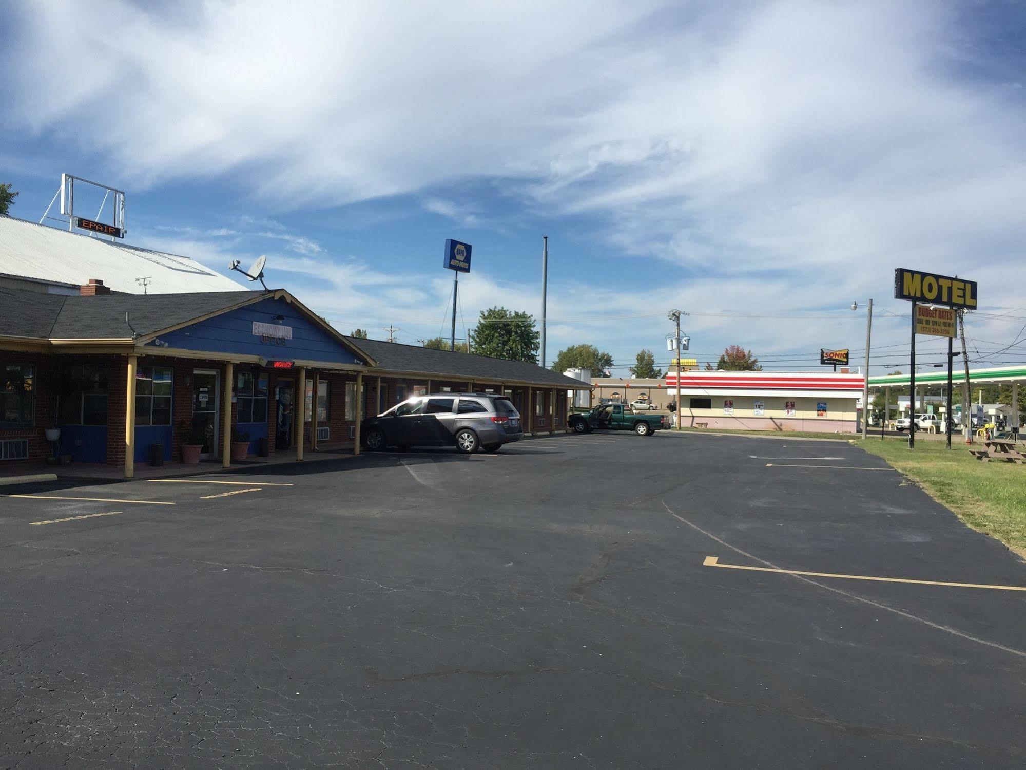 Economy Inn St. James Luaran gambar